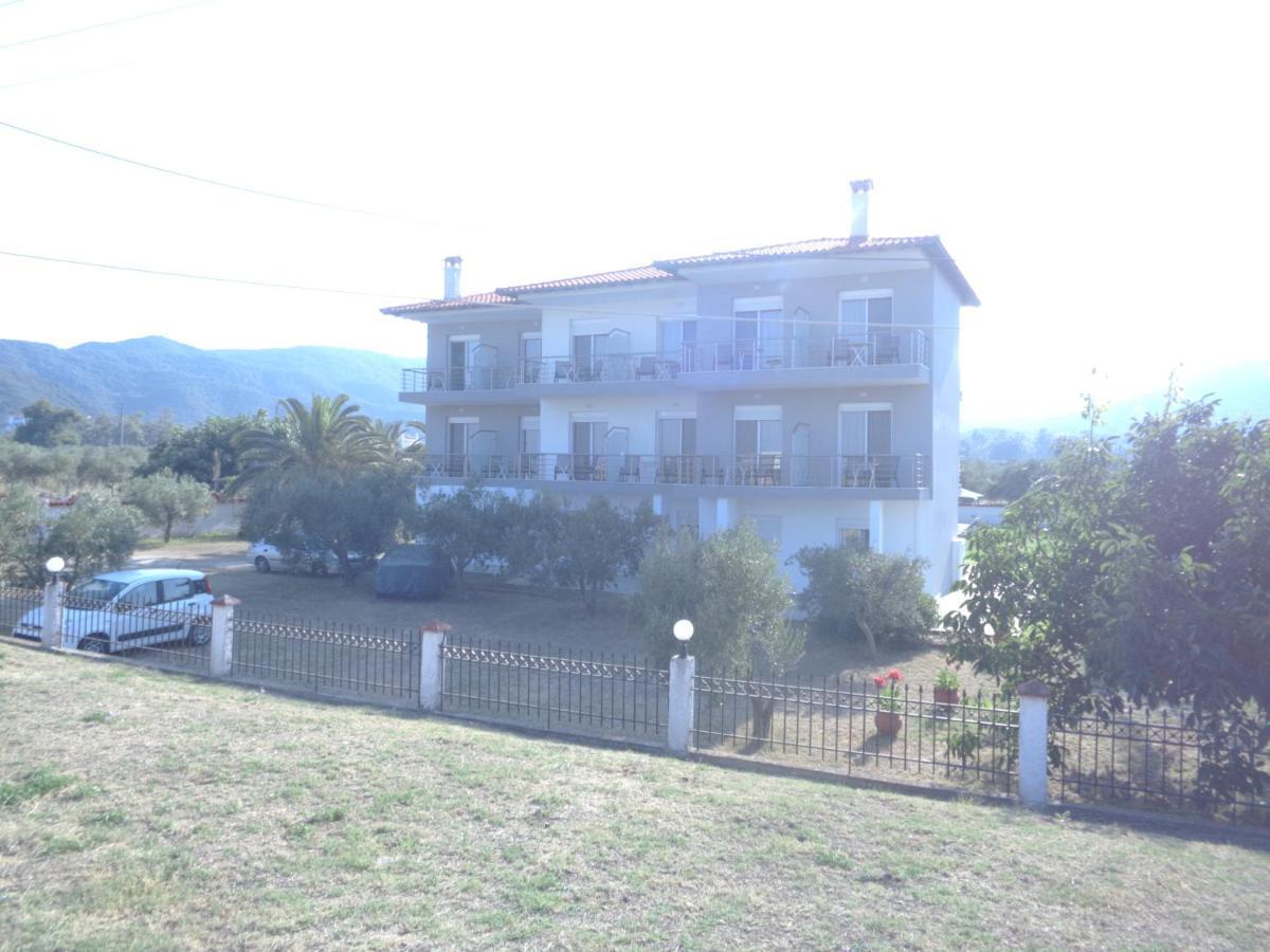 Vergina Pension Sarti Buitenkant foto