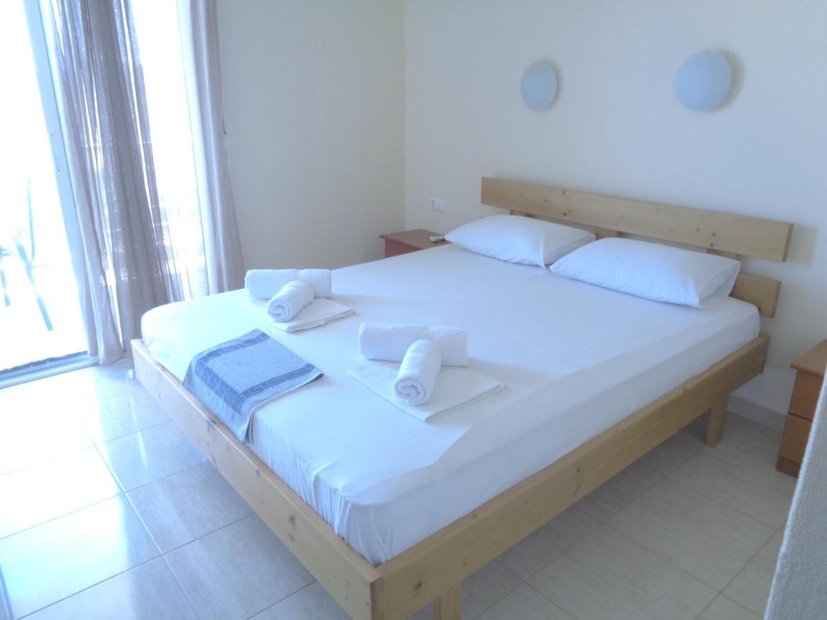 Vergina Pension Sarti Buitenkant foto