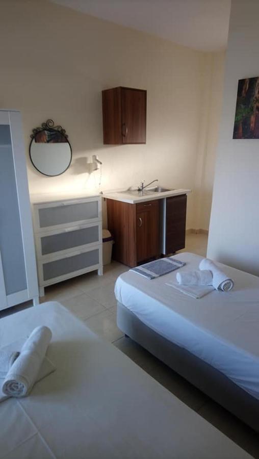 Vergina Pension Sarti Buitenkant foto
